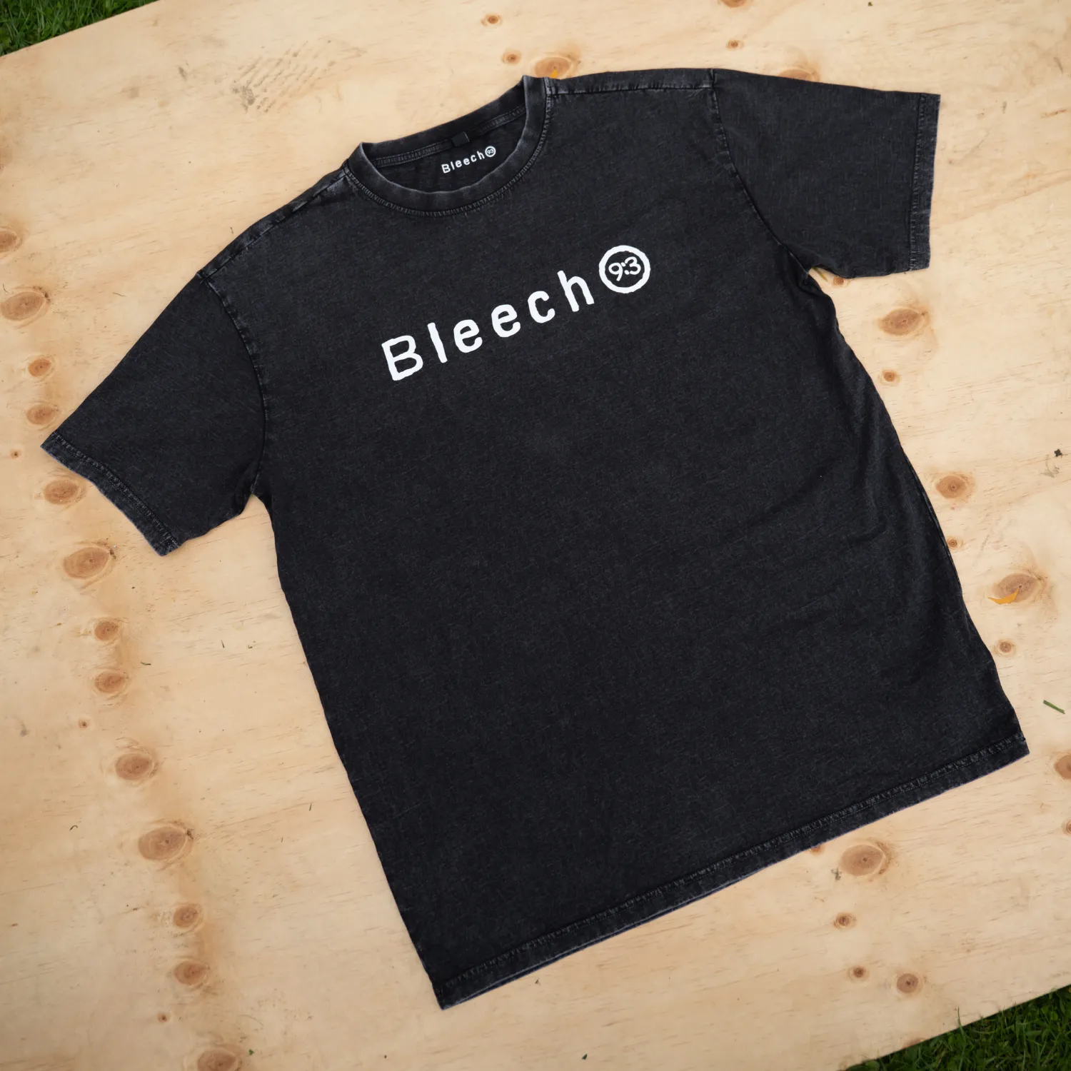 Bleech 9:3 Logo t-shirt nera acid wash S-XXL