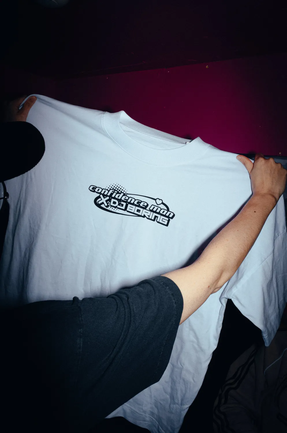 Con Man Are Boring T-shirt stampa fronte retro S-XXL