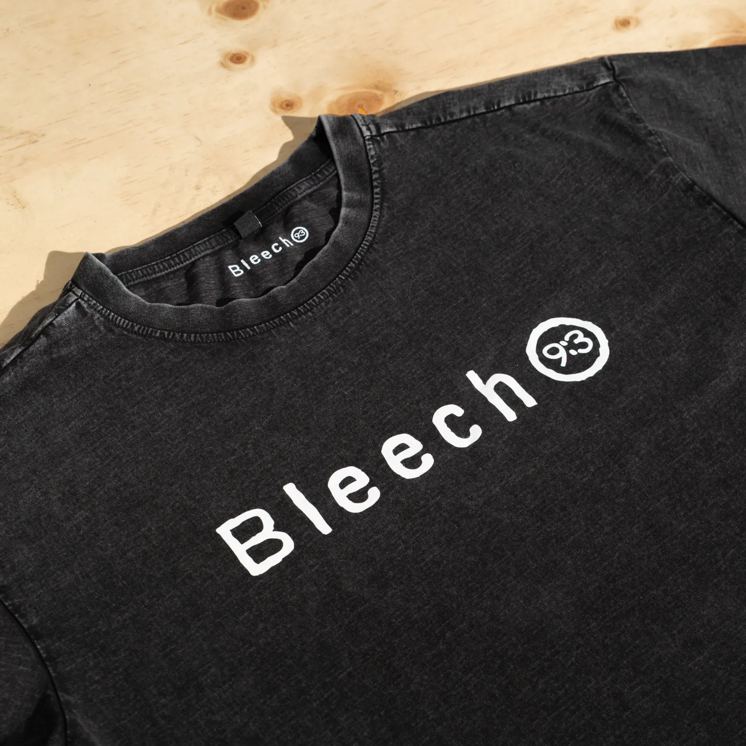 Bleech 9:3 Logo t-shirt nera acid wash S-XXL
