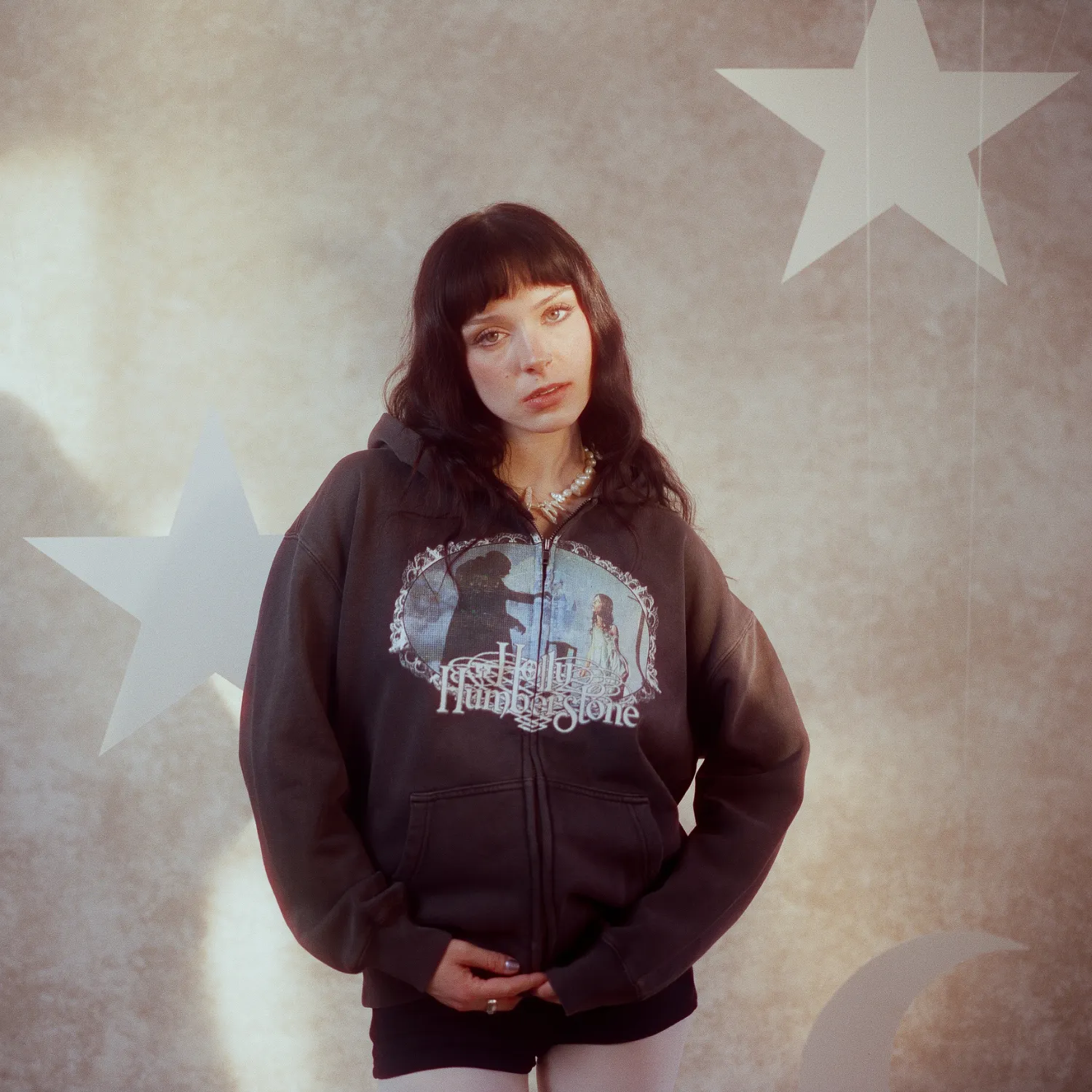 Holly Humberstone Cruel World felpa zip nera hoodie